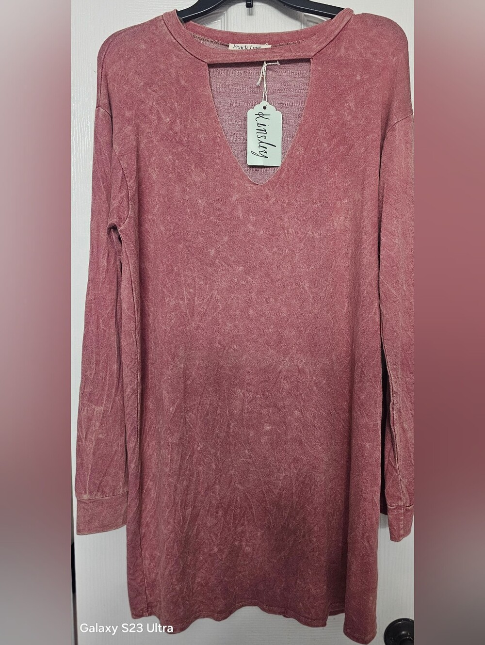 NWT. PEACH LOVE CALIFORNIA BOUTIQUE mauve/rose mineral-washed long-sleeve Dress